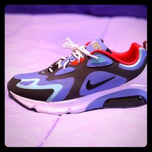 Men’s Nike Shoes 9.5